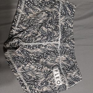 Fleo Shorts